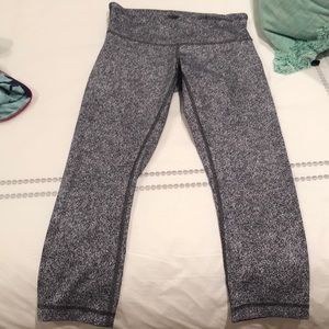 Lululemon mid calf pants